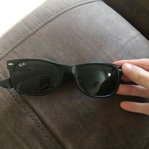 Ray-ban new wayfarer